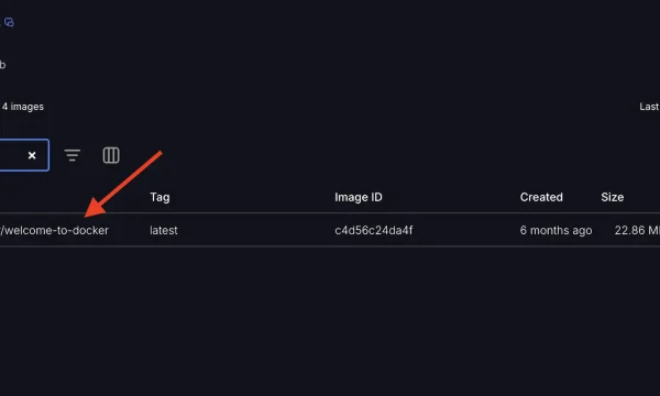 لقطة من Docker Desktop تعرض صورة welcome-to-docker في قائمة الصور المحلية
